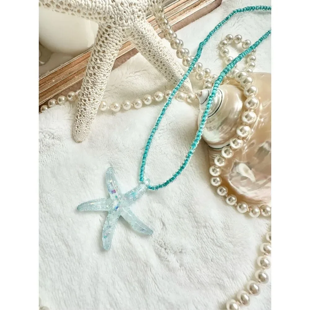 Aqua blue Starfish beaded pendant necklace ￼